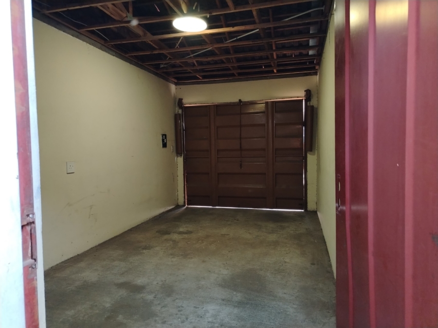 2 Bedroom Property for Sale in Rustenburg Central North West